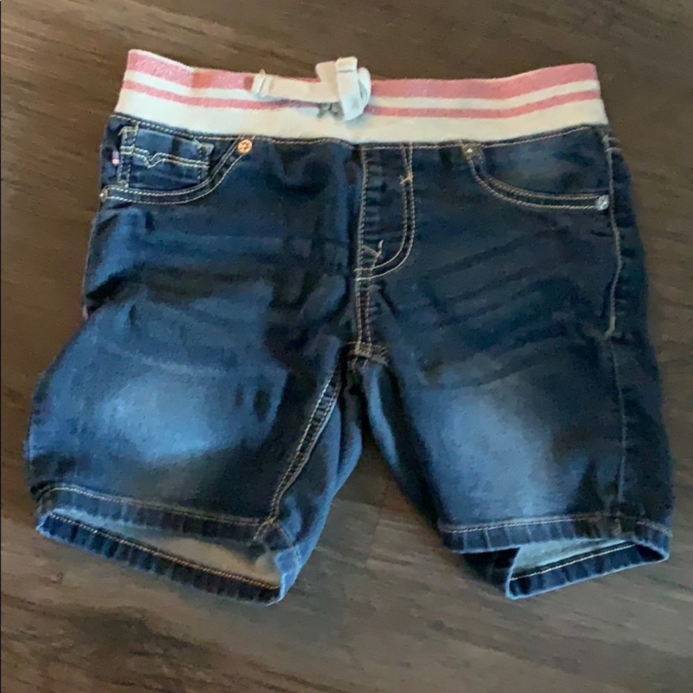 Kids stretch shorts